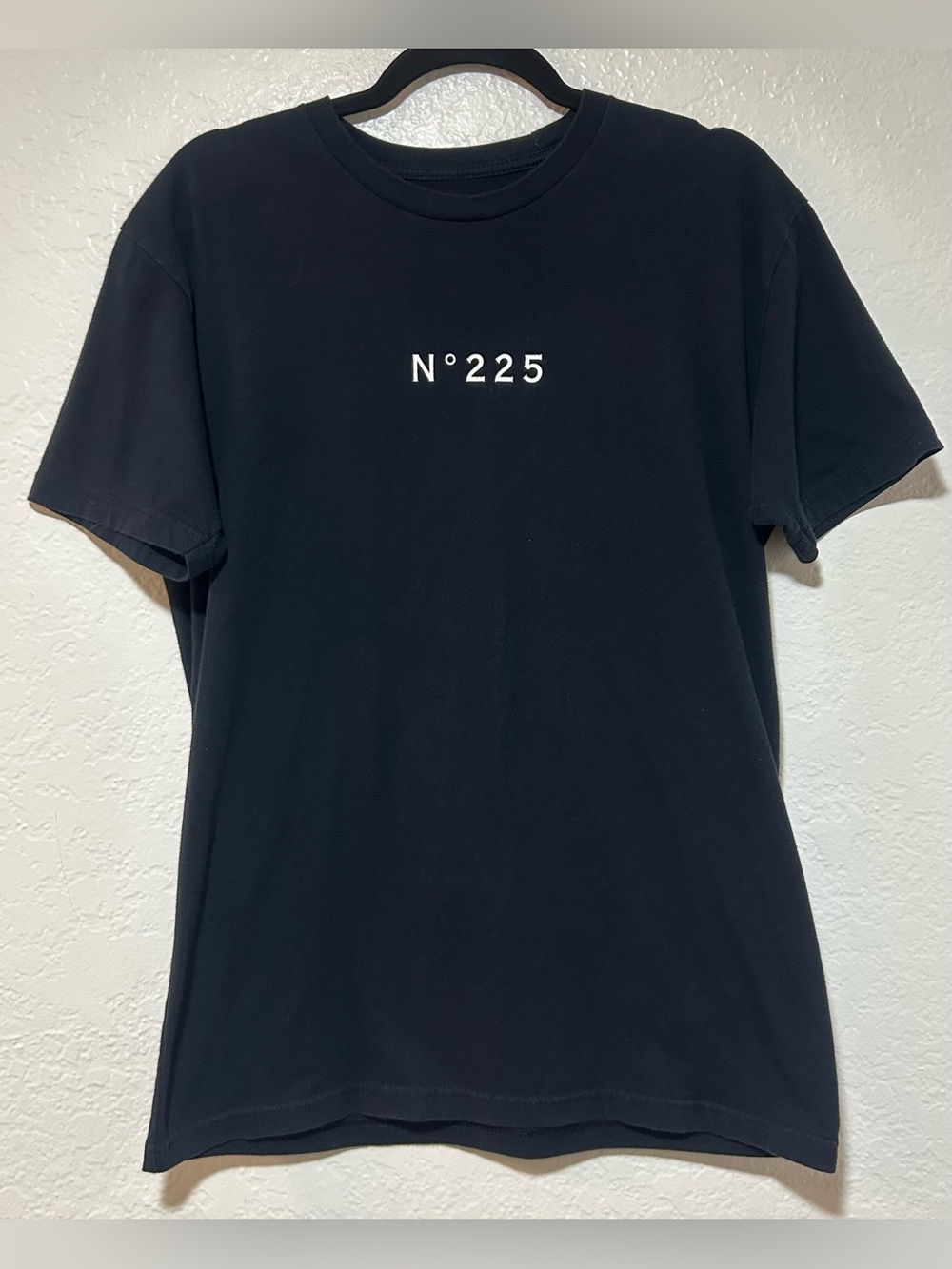 Black Zig- Zag 'N°225' Tee